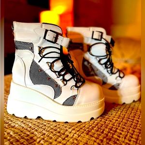 Women’s size 9 goth/rave boots